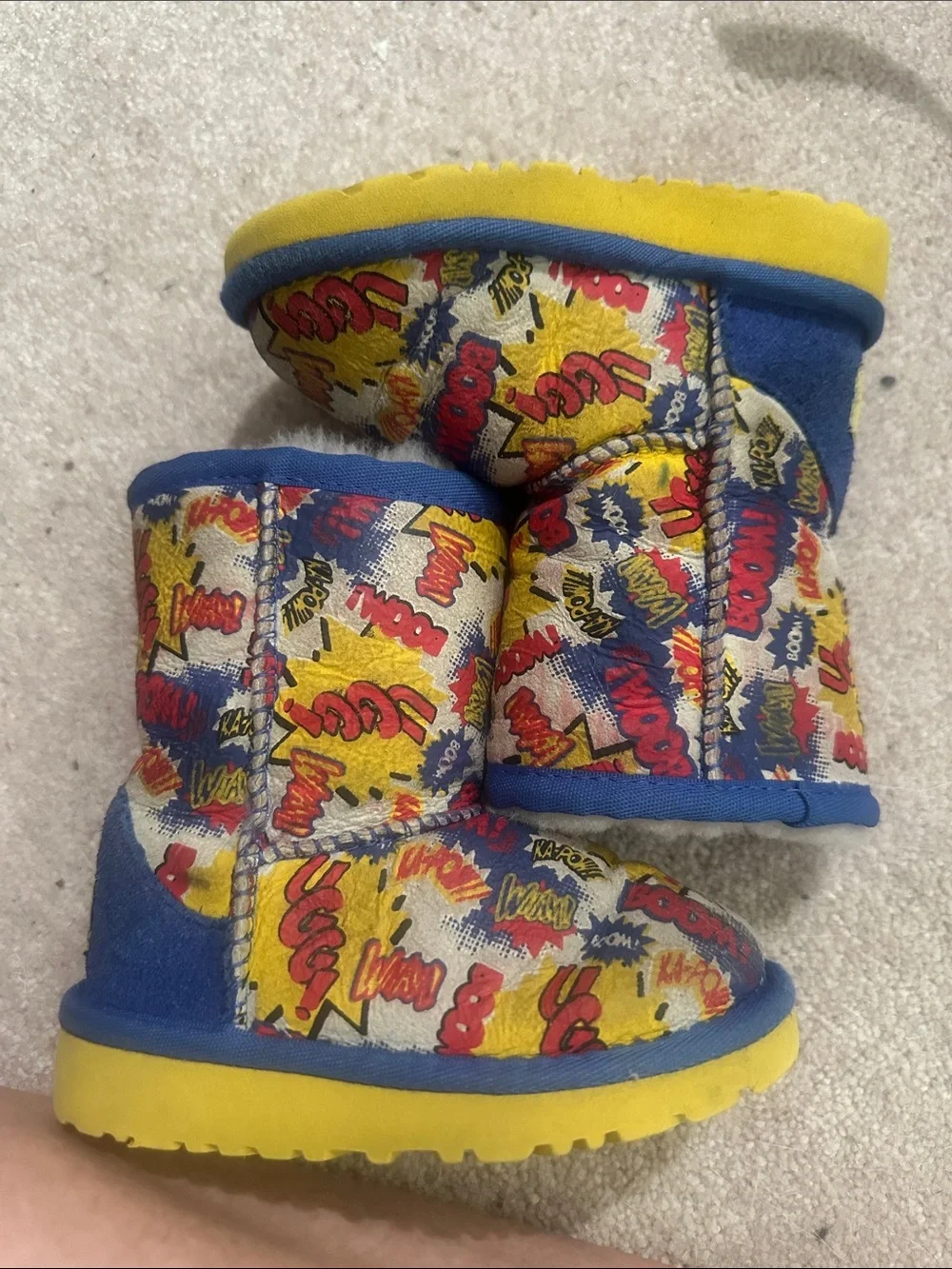 LIKE NEW!!! UGG Classic Short Limited Edition Comic Boots- little kid size 6